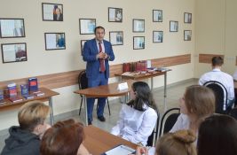 constitut-2